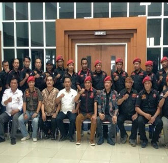 Arsan Latif Resmi Sebagai Dewan Pembina Grib Jaya Jawa Barat