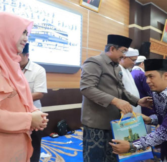 Bupati Anwar Sadar Lepas 398 Jamaah Haji ke Mekah Semoga Menjadi Haji Mabrur