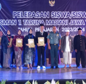 Istimewa Nan Meriah, SMAN 1 Taruna Madani Menggelar Pelepasan Siswa Siswi Kelas XII