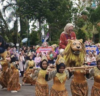 Semarak Galuh Ethnic Carnival Ciamis Tampilkan Puluhan Kesenian Helaran