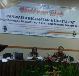 Panwascam Bukittinggi Harus Bijak Saat Berkomunikasi  