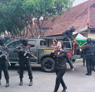 Dandim 0203/Langkat Berikan Surprise kepada Kapolres Binjai di Ulang Tahun Bhayangkara ke-78