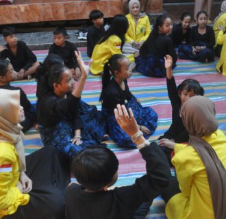 UI Gelar Program Badui Nyarita 2024: Edukasi Kesehatan dan Cinta Tanah Air untuk Anak-anak Badui