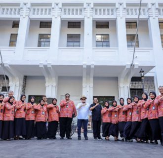 Kunjungi Kota Lama, Ketua DPD RI Terpukau Surabaya Tempo Dulu