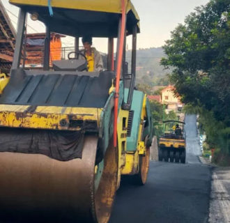 Hampir Rampung Dan Terus DiKebut Perbaikan Dua Ruas Jalan Kabupaten di Prigen