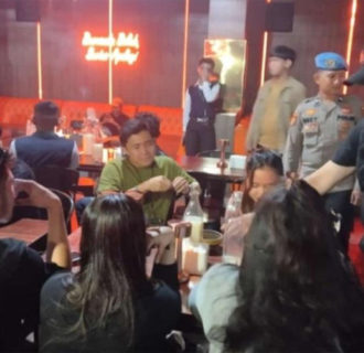 Polisi Razia Tempat Hiburan Malam Dragon dan Angel Wings di Pekanbaru, Satu Pengunjung Positif Narkoba