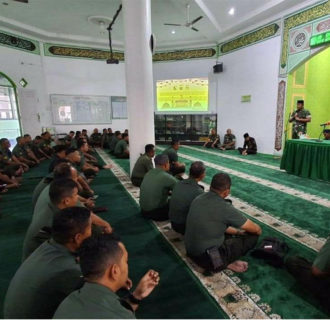 Prajurit TNI dan Persit KCK Dim 0304/Agam Peringati Tahun Baru Islam
