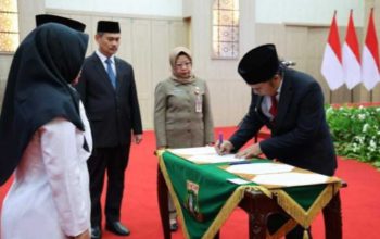 Pj Gubernur Banten Lantik Pengawas Serta 72 Kepala Sekolah