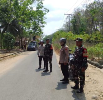 Berikan Rasa Aman, TNI-Polri Gelar Patroli KRYD di Jalan Simpang Kampung Way Tuba