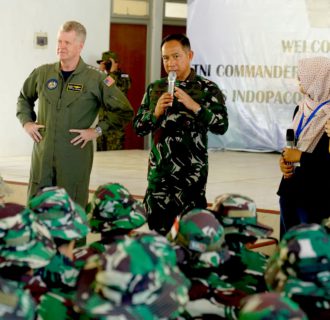 Momen Kedekatan Panglima TNI Bersama Pasukan Multi Nasional Pada Latihan Super Garuda Shield 2024