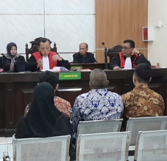 Sidang Perdana Pasar Cigasong, Empat Terdakwa Dihadirkan