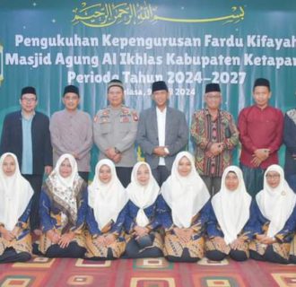 Wakil Bupati Ketapang Hadiri Pengukuhan Pengurus Fardu Fikayah Masjid Agung AL-Ikhlas