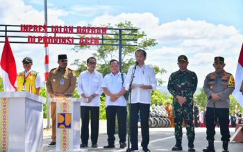 Panglima TNI Dampingi Presiden RI Resmikan Inpres Jalan Daerah di Aceh Besar