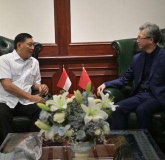 Menhan Sjafrie Menerima Dubes China Wang, Sepakati Peningkatan Hubungan Bilateral