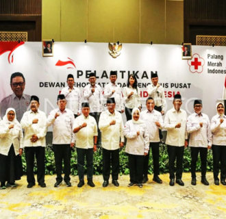 Agung Laksono Lantik Pengurus Pusat PMI 2024-2029