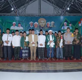 Bupati Ketapang Hadiri Istighotsah Kebangsaan Dan Pelantikkan PCNU kabupaten Ketapang Masa Khidmat 2024-2029