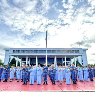 Apel Komandan Satuan Jajaran TNI Angkatan Udara 2024, Lanud Sultan Hasanuddin Terima Penghargaan Zona Integritas